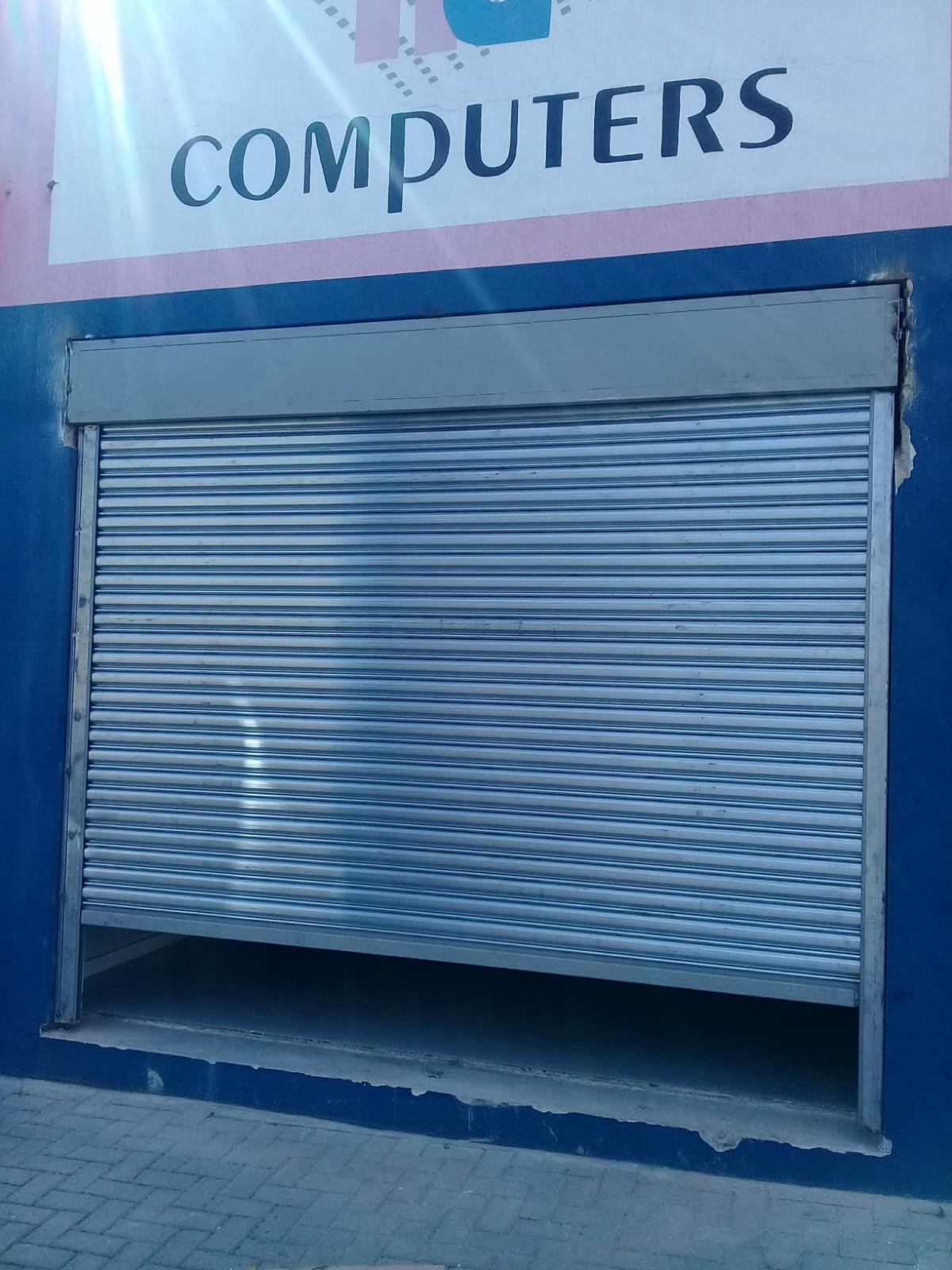 serralheria, estruturas metálicas, portões em Atibaia e Região