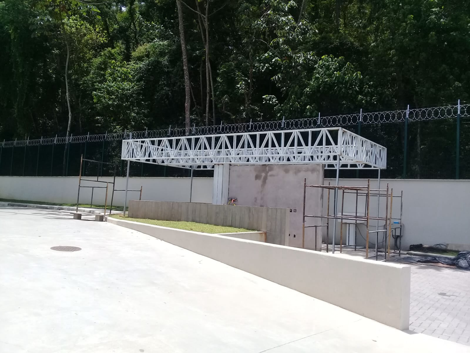 serralheria, estruturas metálicas, portões em Atibaia e Região